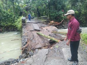 Tak Diperbaiki, Jembatan Sambuk Gadung Sari Tabanan Jebol Dihantam Banjir