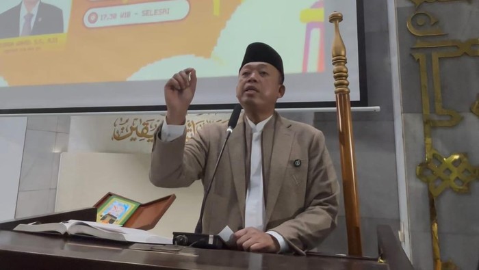 Kajian Tarawih di UI, Nusron Bahas Sanad Ilmu dan Etika Pemimpin