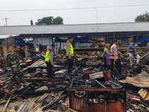 10 Kios Pasar Gatak Pulokulon Grobogan Hangus Terbakar