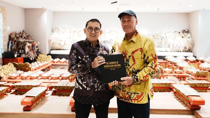 Kemenbud, Fadli Zon