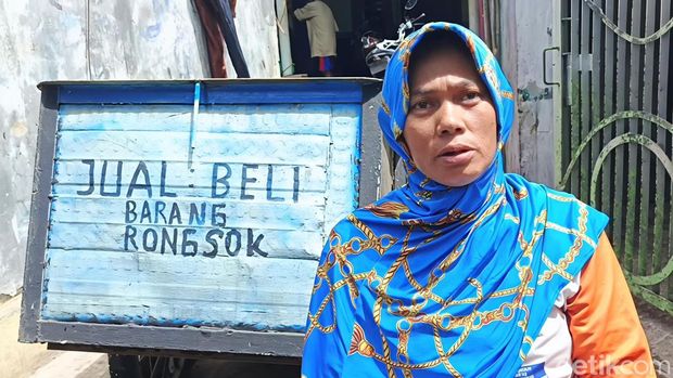 Khaeriyah (46), pemulung.