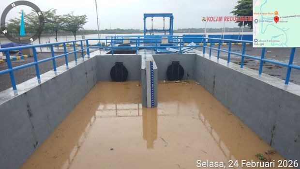 Kolam Regulasi Nipa-nipa di Makassar yang kini naik status siaga. Kolam Regulasi Nipa-nipa di Makassar yang kini naik status siaga.