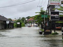 Jalan Kunti Seminyak Kerap Banjir, 5 Bangunan Diduga Jadi Biang Kerok