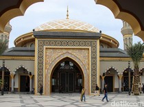 Masjid Al Ikhlas Jadi Oase Spiritual di PIK 2