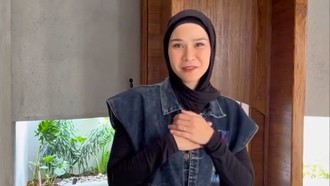 Gelar Salat Id Perdana, Hanung Bramantyo dan Zaskia Mecca Gak Bisa Tidur
