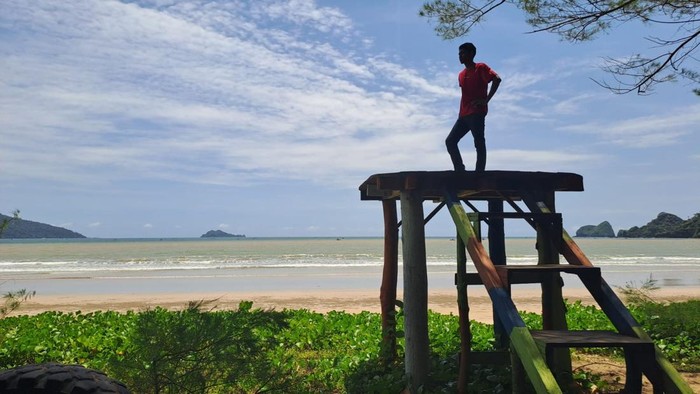 Ngabuburit di Pantai Banyuwangi
