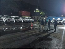 Penampakan Pick Up Mahindra Tiba di Tanjung Priok