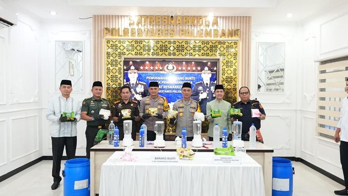 **Kapolda Sumsel Pimpin Pemusnahan Narkoba, Tegaskan Perang Total melawan Penyalahgunaan**