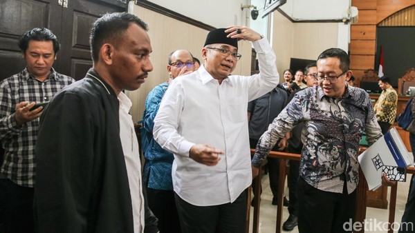 Potret Eks Menag Yaqut Hadiri Sidang Praperadilan Vs KPK
