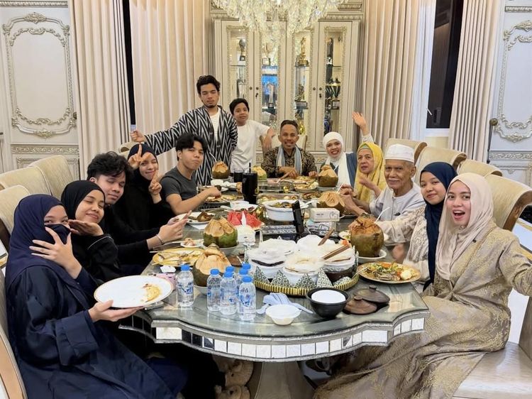 Seru! Geni Faruk Kulineran Bareng Gen Halilintar di Rumah hingga Restoran