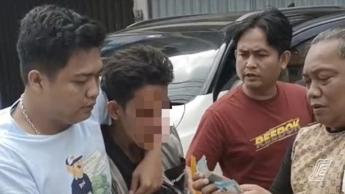 Tampang seorang ayah berinisial HA (31) yang nekat menjual bayinya di Kota Palembang