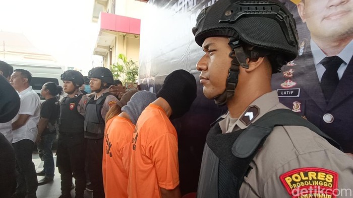 Tersangka pencuri 77 koper turis Thailand di Bromo.