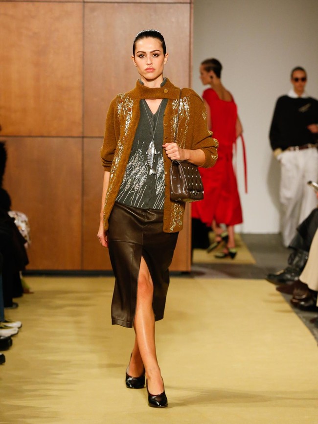 Foto: Elegan Tanpa Aturan, Koleksi Terbaru Tory Burch Fall 2026