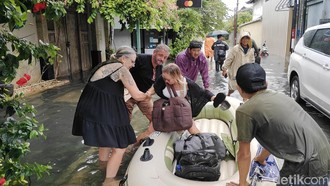 Bali Banjir Lagi, Wisatawan Dievakuasi