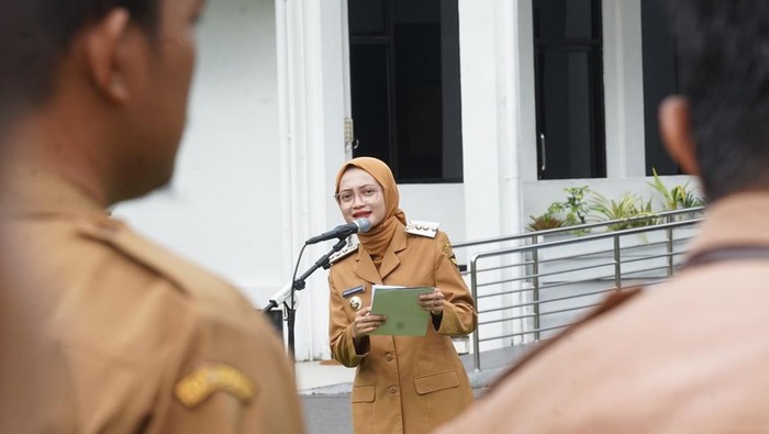 Wali Kota Kediri Vinanda Prameswati