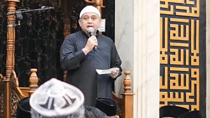 Wali Kota Makassar Munafri Arifuddin saat Safari Ramadan.
