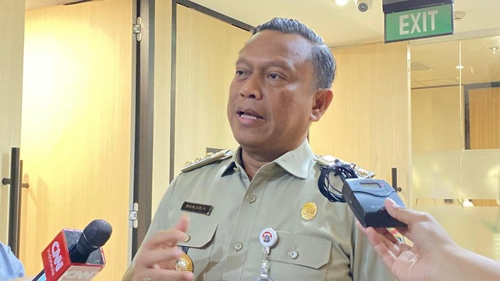 Wali Kota Jakarta Timur (Walkot Jaktim) Munjirin di Balai Kota Jakarta, Selasa (24/2/2026).