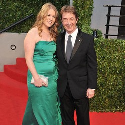 Potret Kebersamaan Martin Short dan Katherine