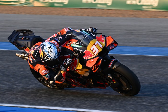 Pedro Acosta of Red Bull KTM Factory Racing participates in the Thailand Official MotoGP Test 2026 at Chang International Circuit in Buriram, Thailand, on February 21, 2026. (Photo by Kaikungwon Duanjumroon/NurPhoto via Getty Images)