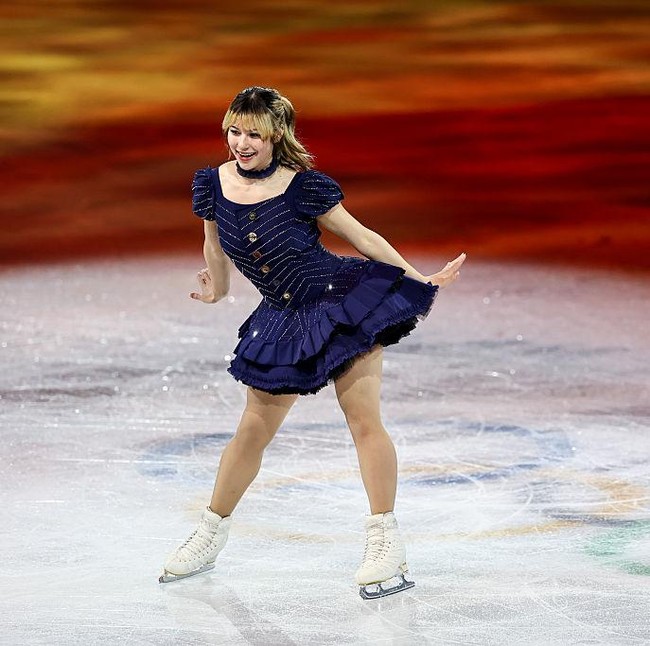 Gaya Atlet Gen Z Ice Princess Alysa Liu, Rambut Nyentrik Hingga Tindik Gusi