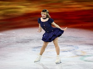 Gaya Atlet Gen Z Ice Princess Alysa Liu, Rambut Nyentrik Hingga Tindik Gusi