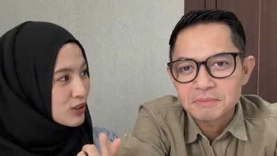 Romantis! Alyssa Soebandono dan Dude Herlino Makan Bareng hingga Ngerujak