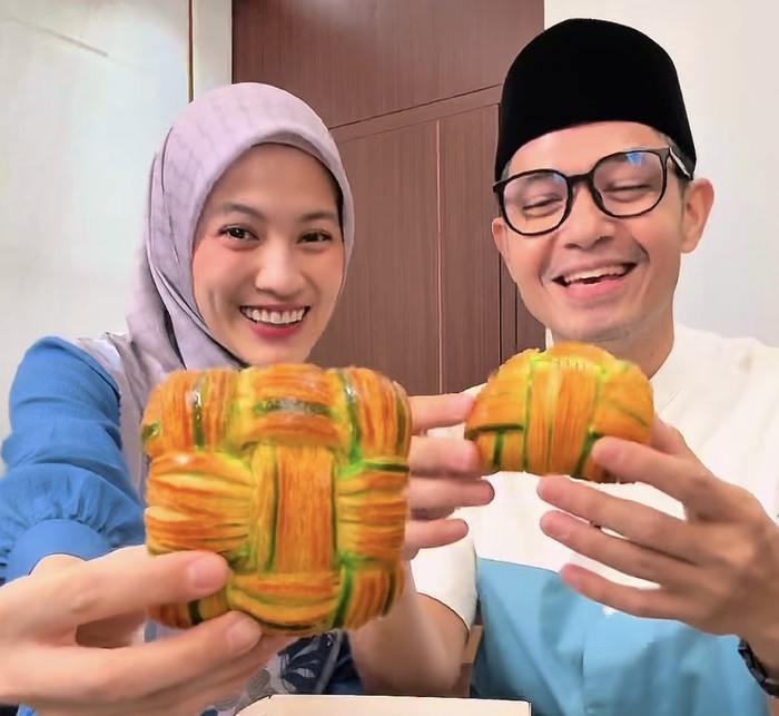 Alyssa Soebandono dan Dude Harlino