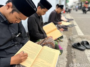 Mengenal Tradisi Sorogan dan Bandongan, Metode Belajar Khas Pesantren
