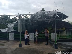 2 Kecamatan di Klaten Diterjang Angin Kencang, Atap Berterbangan