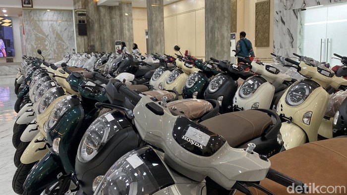 Barang bukti motor yang dijual tanpa dokumen resmi di Mapolda Jateng, Kecamatan Semarang Selatan, Kota Semarang, Rabu (25/2/2026).