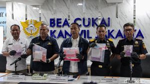 Bea Cukai-BNN Bongkar Kiriman 4.080 Butir Ekstasi di Jakarta