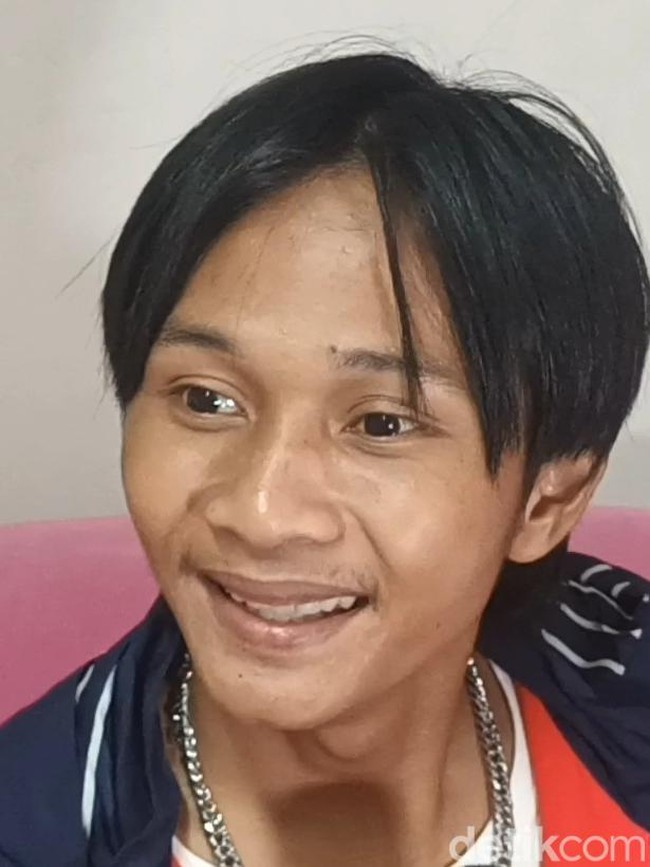 Fajar Sadboy Gak Bisa Baca Al-Quran, tapi Semangat Menghafal