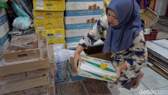 Geliat Kurma Ramadan di Pasar Bong, Sukari Jadi Primadona