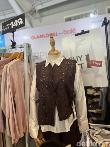 GlamLocal Bazar hijab dan busana siap pakai, GlamLocal bertajuk Sparkling Ramadan, kembali digelar mulai dari 25 Februari - 1 Maret 2026 di City Hall, Pondok Indah Mall 3. Ada 125 brand yang ikut memberikan diskon menarik koleksi Lebaran!