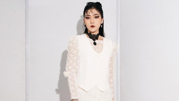 isyana sarasvati banah pernah jadi penerima beasiswa LPDP