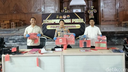 Kapolres Jembrana, AKBP Kadek Citra Dewi Suparwati, saat rilis kasus di Auditorium Pemkab Jembrana, Rabu (25/2/2026).