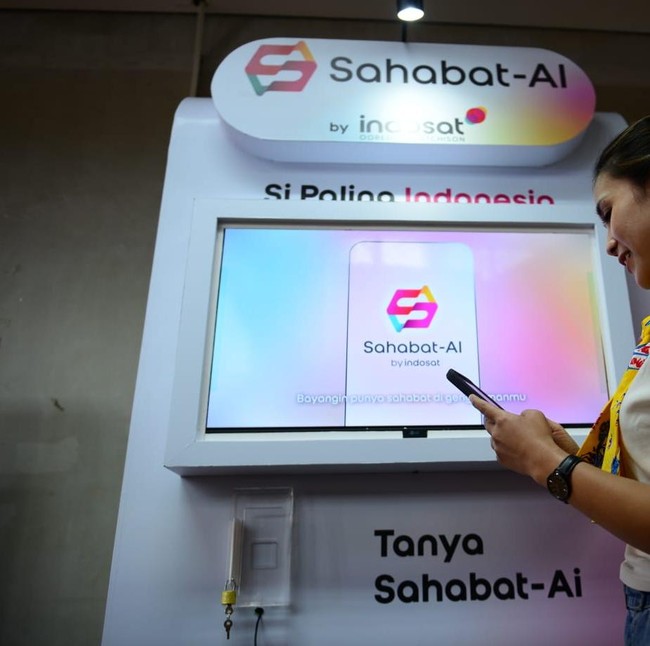 Komdigi Luncurkan Sahabat AI Berbasis Lokal