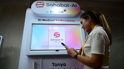 Komdigi Luncurkan Sahabat AI Berbasis Lokal