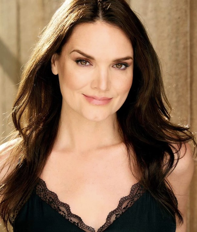 Ia juga merasa bersyukur karena bisa tetap menghadirkan bagian dari sang suami dalam kehidupannya. “Membawa warisan mendiang suamiku, karena aku menggunakan spermanya yang dibekukan, adalah berkah yang begitu indah,” tambahnya. Foto: dok. Instagram @thelauraorrico