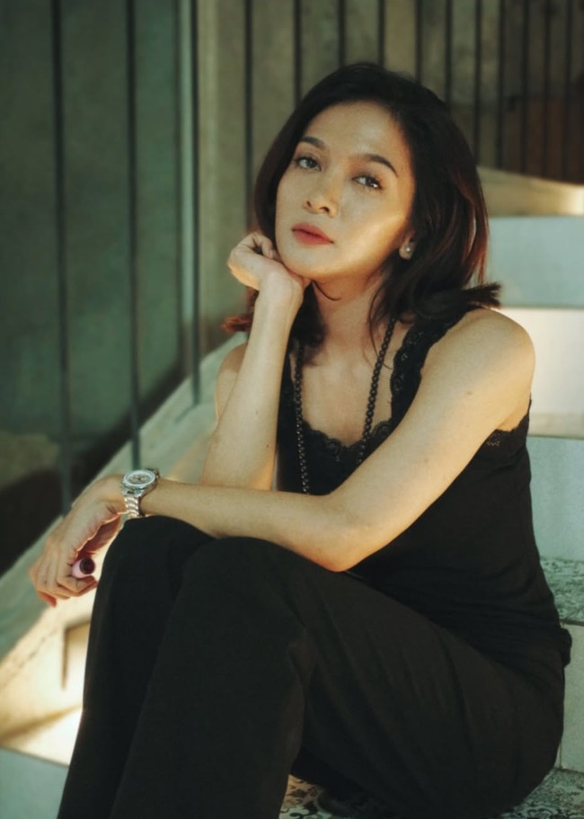 Dalam undangan pernikahan yang diduga milik Virgoun dan Lindi, disebutkan bahwa keduanya akan menikah di tanggal 26 Februari 2026. Meski demikian Virgoun hingga kini belum mengonfirmasi gosip tersebut. Foto: Instagram/@lindifitriyana