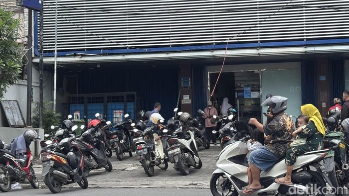 Lokasi jukir liar yang diduga melakukan pengancaman ke nasabah bank di Surabaya.