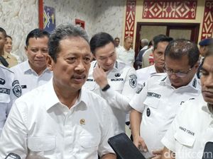 Safari Ramadan ke Kupang, Trenggono Tegaskan VMS Bukan Bebani Nelayan