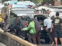 Calya Ugal-ugalan Kabur saat Disetop Polisi: Lawan Arah hingga Tabrak Mobil-motor