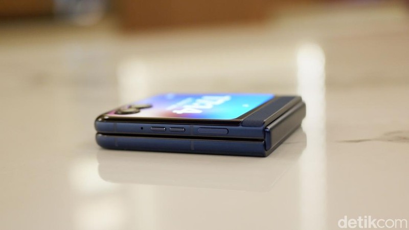 Motorola Razr 60