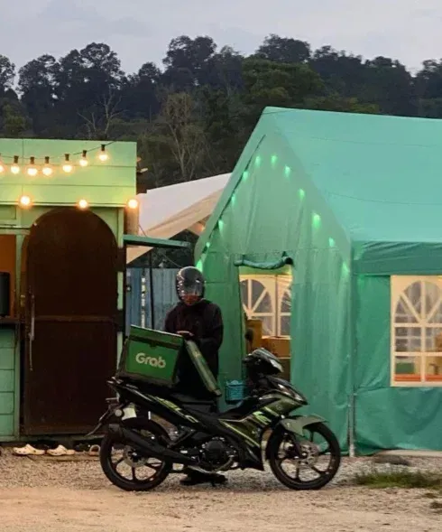Nganggur 6 Bulan, Pria Ini Pilih Jadi Ojol Pengantar Makanan demi Bertahan Hidup Nganggur 6 Bulan, Pria Ini Pilih Jadi Ojol Pengantar Makanan demi Bertahan Hidup
