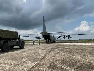 Pesawat Militer AS Tabrak Beton Saat Latihan di Filipina, 5 Orang Luka