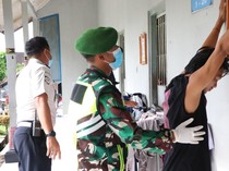 Sidak Lapas Karangasem, Petugas Temukan Ponsel-Sajam di Dalam Blok Napi