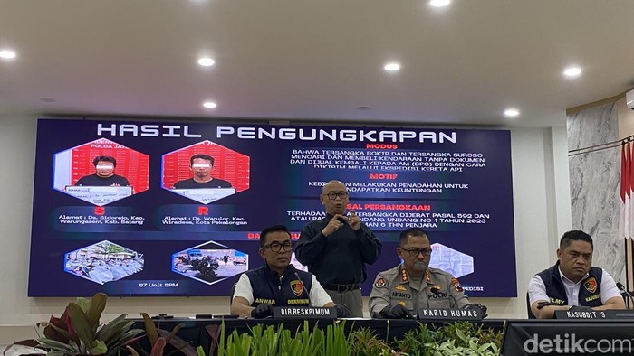 Rilis ungkap kasus penadahan motor di Mapolda Jateng, Kecamatan Semarang Selatan, Kota Semarang, Rabu (25/2/2026).