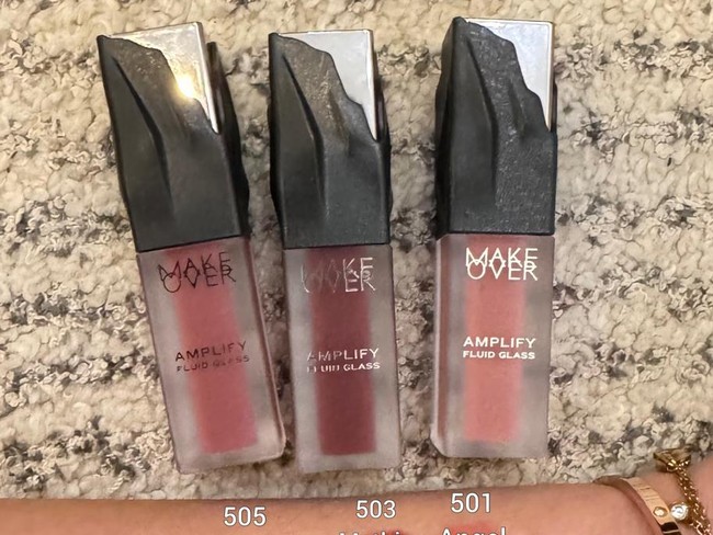 Review Make Over Amplify Fluid Glass