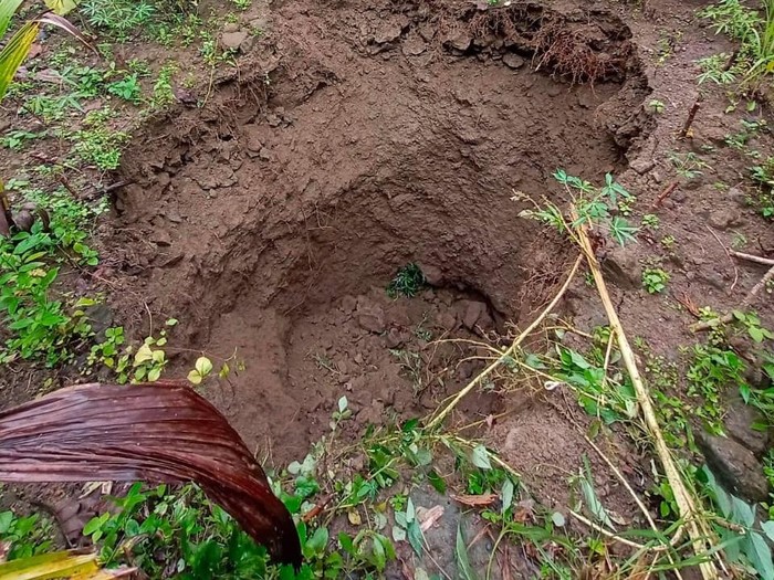 Sinkhole di Kulon Progo.